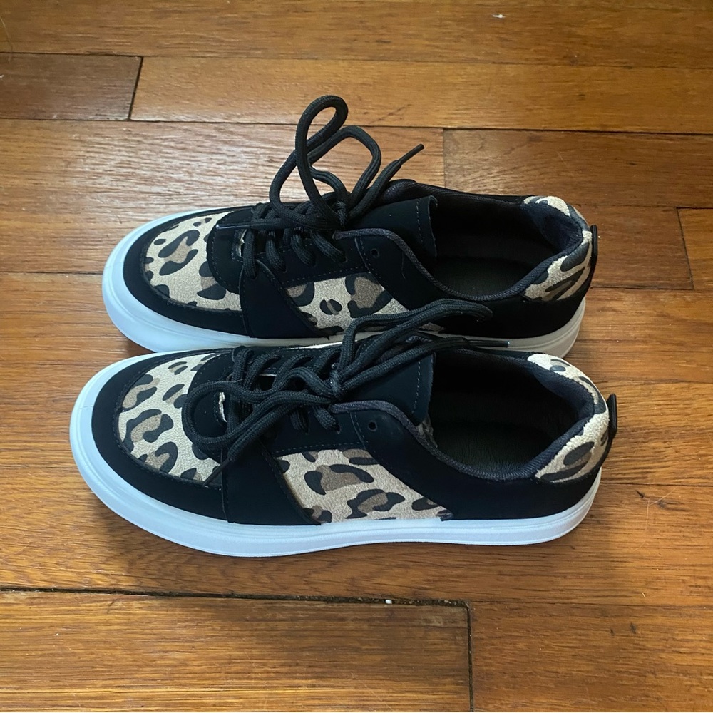 SHEIN Leopard Print Women's Sneakers - Picture 5 of 7